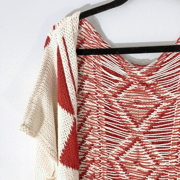 Red and Cream Aztec Vest - Picture 6 of 7